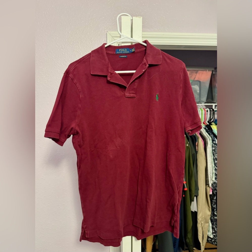 Polo Ralph Lauren men’s Burgundy Medium short sleeve polo shirt. Gently used